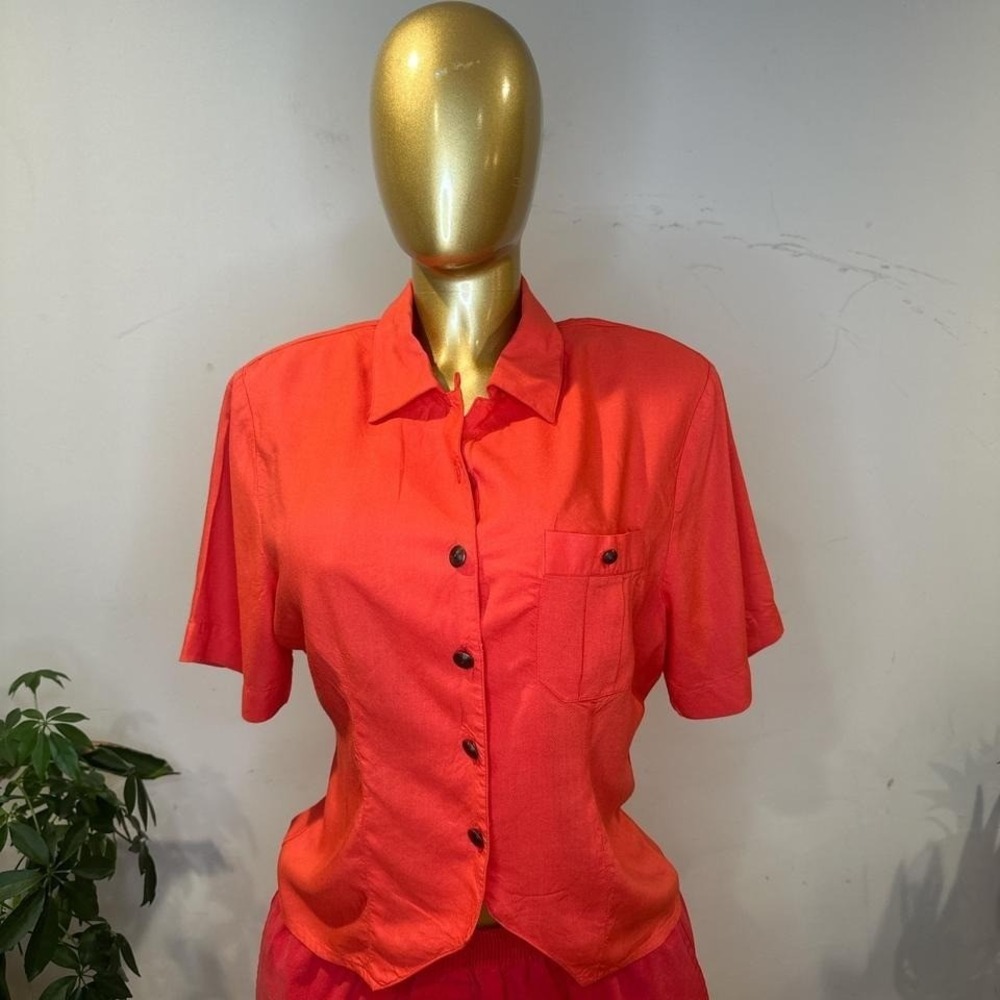 Vintage 90s Jordan Red button up shirt with short sleeves and‎ collar MEDIUM